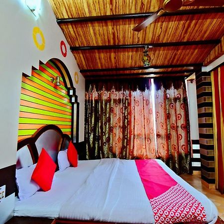 Oyo 26909 Hotel Paras Mandi Exterior photo
