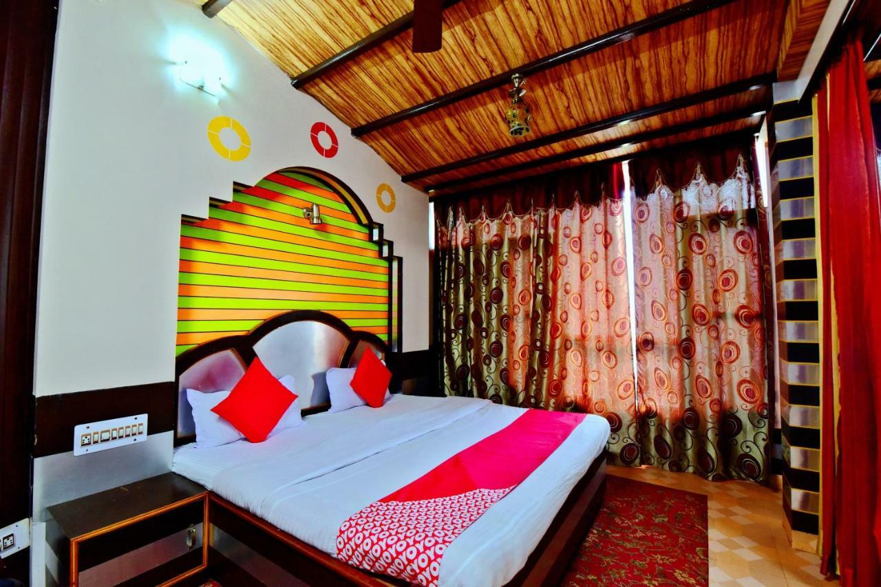 Oyo 26909 Hotel Paras Mandi Exterior photo